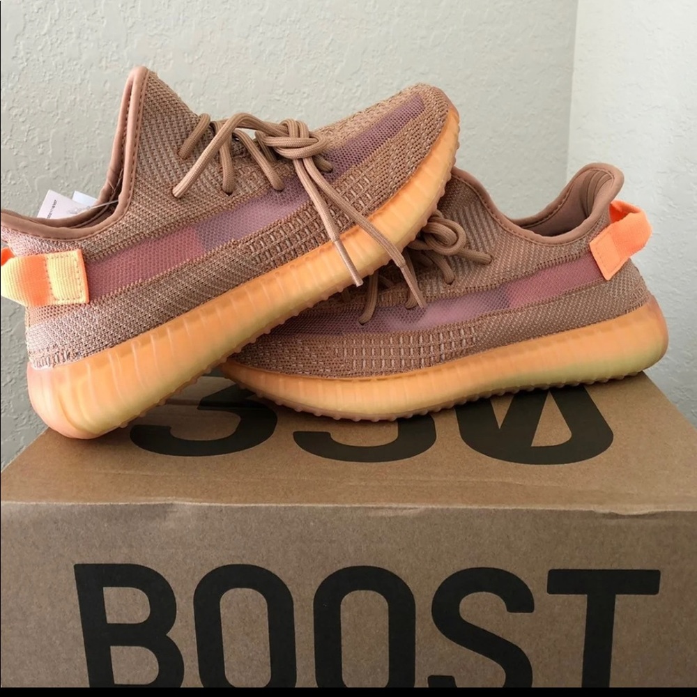 Yeezy Adidas Boost 350 V2 in Clay